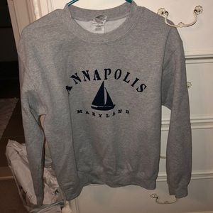 Gray crewneck pull over sweatshirt